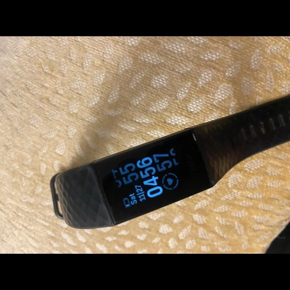 Charge 4 Fitbit Bundle